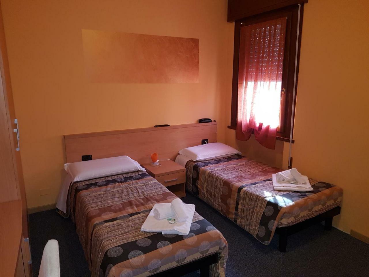 Albergo Ristorante Al Gallo Sanguinetto Εξωτερικό φωτογραφία
